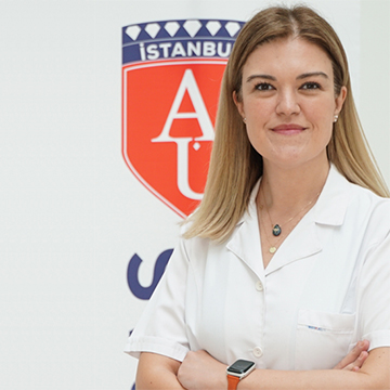 Altınbaş Üniversitesi BAŞKAN Dr.Öğr.Üyesi İlknur ÖZENCİ